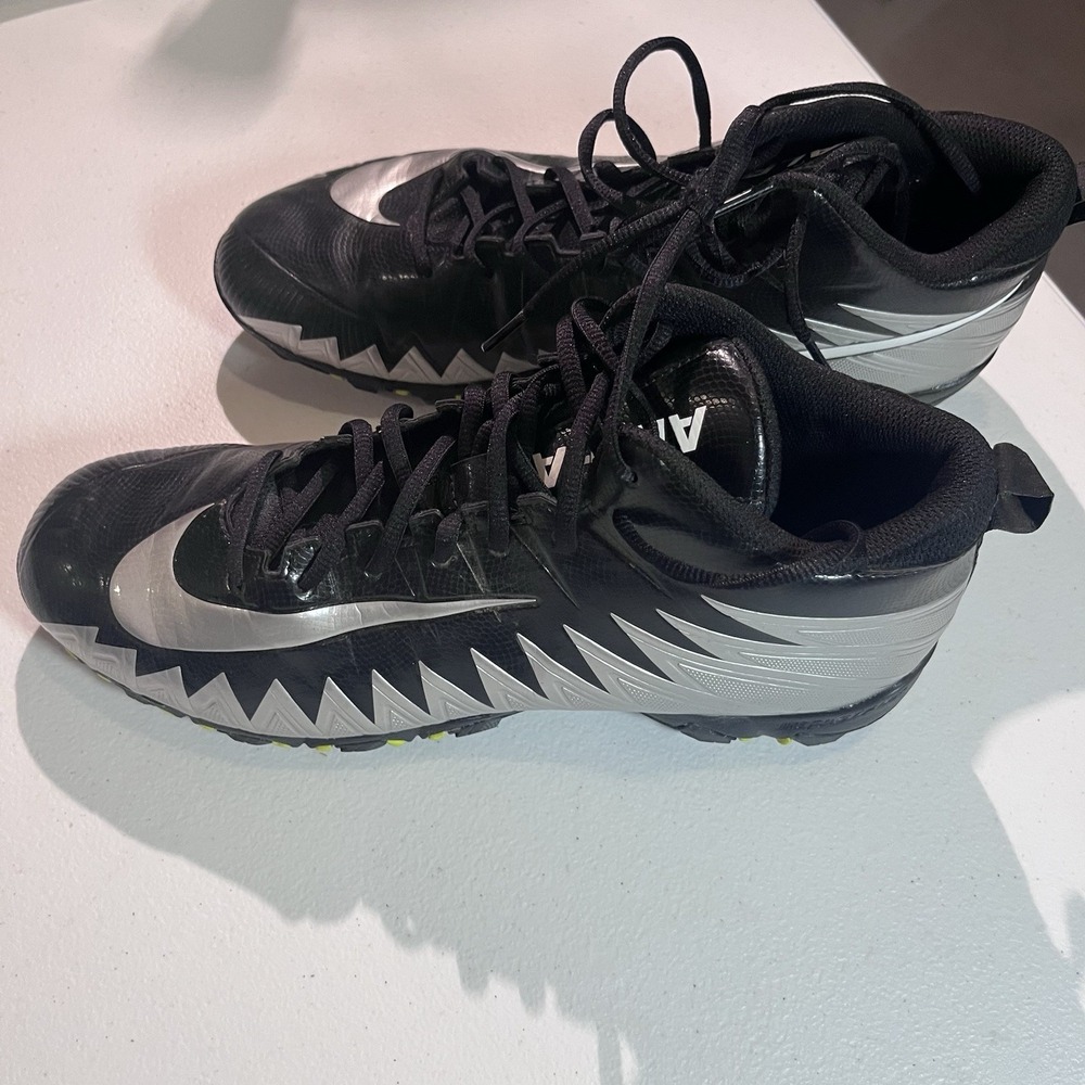 Nike Alpha Menace‎ Shark Football Cleats Black/White/Silver 11.5